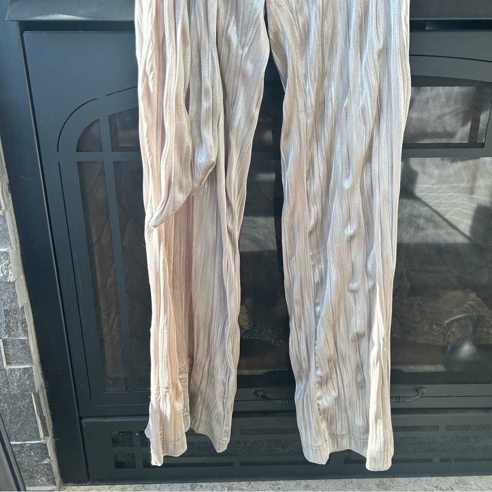Zara Trafaluc Pleated Velvet Pants - Picture 3 of 6